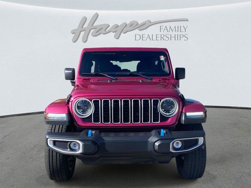 Certified 2024 Jeep Wrangler Sahara image 10