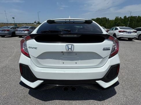 Used 2017 Honda Civic Sport Touring image 4