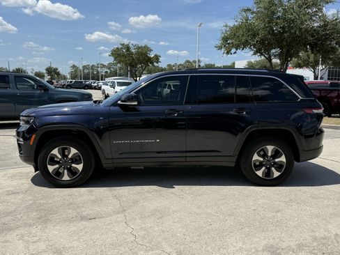 Used 2022 Jeep Grand Cherokee Limited 4xe AWD/4WD image 8