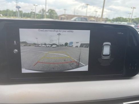 Used 2024 Hyundai Palisade SEL FWD image 13