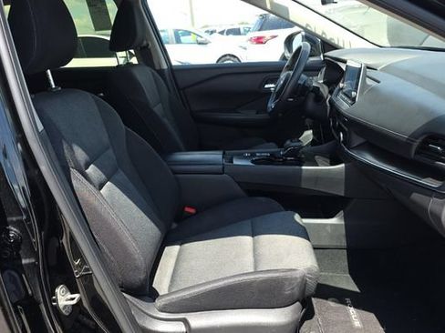 Used 2024 Nissan Rogue SV FWD image 14