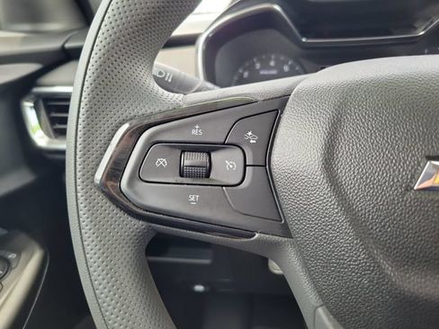 Used 2021 Chevrolet TrailBlazer LT w/ Convenience Package FWD image 21