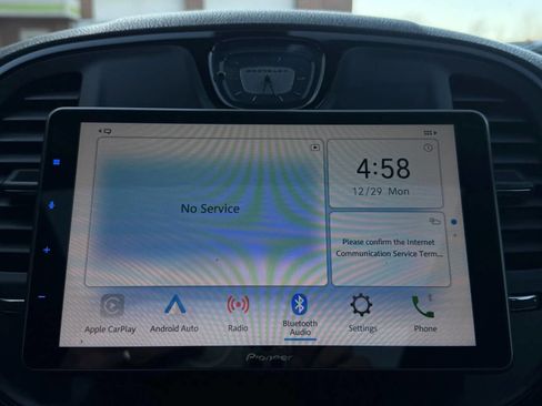 Used 2017 Chrysler 300 S w/ 300S Premium Group image 23