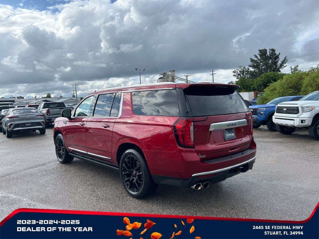 Used 2024 GMC Yukon XL Denali w/ Denali Reserve Package AWD/4WD image 5