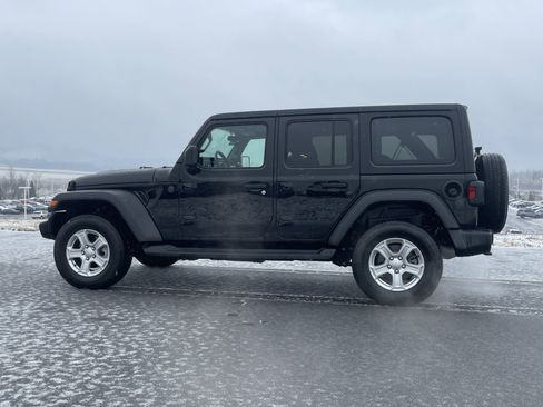 Used 2022 Jeep Wrangler Unlimited Sport image 7