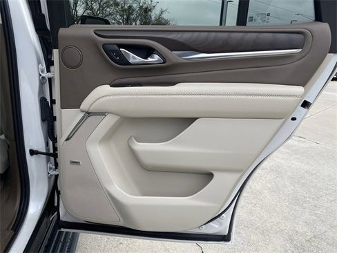 Used 2022 GMC Yukon Denali image 33