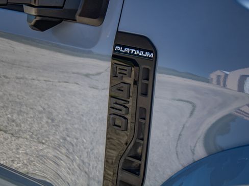 Used 2026 Ford F450 Platinum w/ FX4 Off-Road Package AWD/4WD image 12