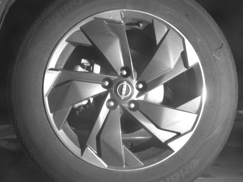 Used 2025 Nissan Rogue SV image 12