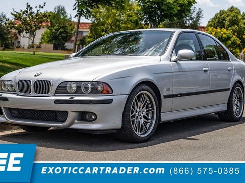 Used 2002 BMW M5 RWD image 1