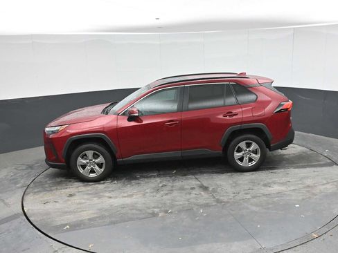 Used 2022 Toyota RAV4 XLE w/ Convenience Package AWD/4WD image 13