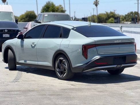 Used 2025 Kia K4 EX FWD image 3