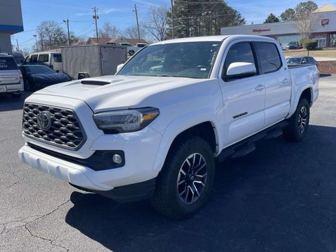 Used 2023 Toyota Tacoma TRD Sport w/ TRD Premium Sport Package image 7