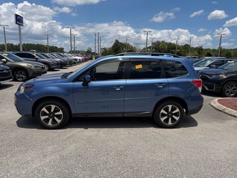 Used 2017 Subaru Forester 2.5i Premium AWD/4WD image 10