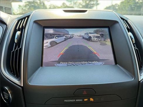 Used 2020 Ford Edge SEL w/ Convenience Package FWD image 11
