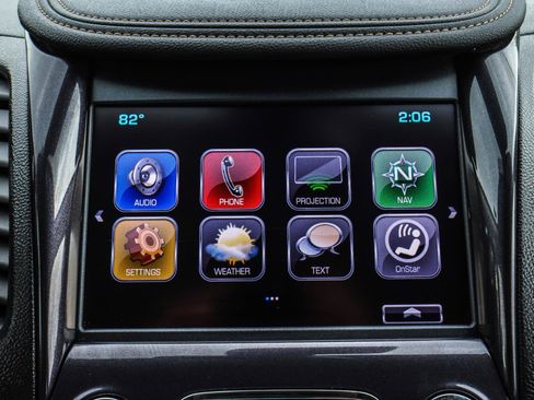 Used 2018 Chevrolet Impala Premier w/ Premier Confidence Package FWD image 10
