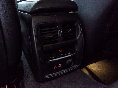 Used 2020 BMW 330i xDrive Sedan w/ Convenience Package image 24