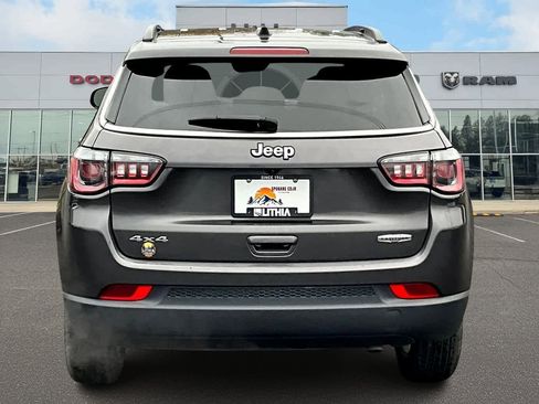 Used 2024 Jeep Compass Latitude image 9