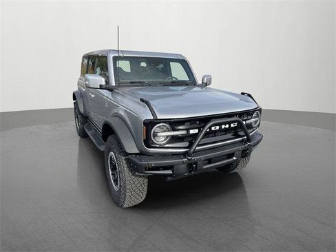 Used 2024 Ford Bronco Outer Banks w/ Sasquatch Package image 7