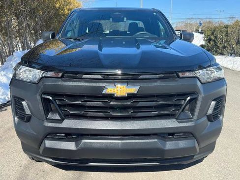 Used 2024 Chevrolet Colorado W/T image 2