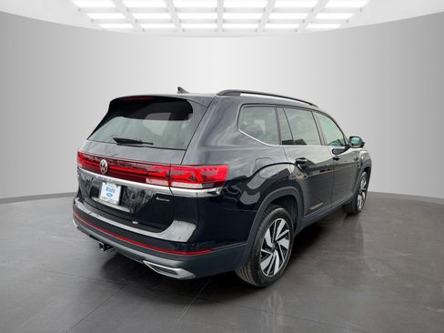 Used 2024 Volkswagen Atlas SE image 4