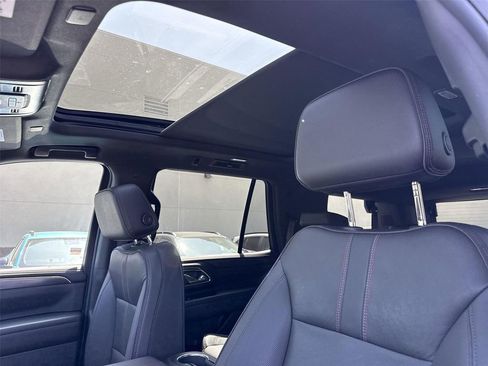 Used 2023 Chevrolet Tahoe RST w/ Luxury Package AWD/4WD image 17