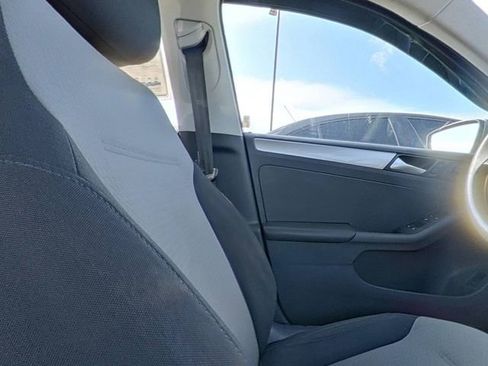 Used 2017 Volkswagen Jetta S FWD image 28