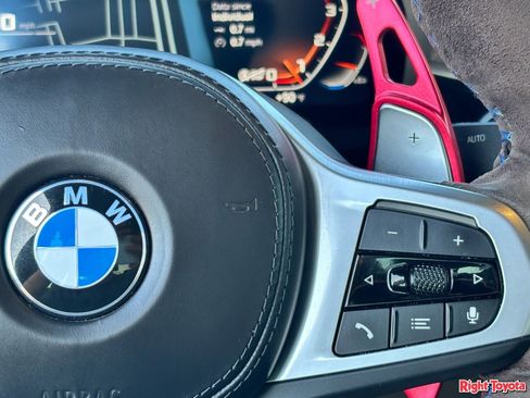 Used 2022 BMW M550i xDrive w/ Dynamic Handling Package AWD/4WD image 22