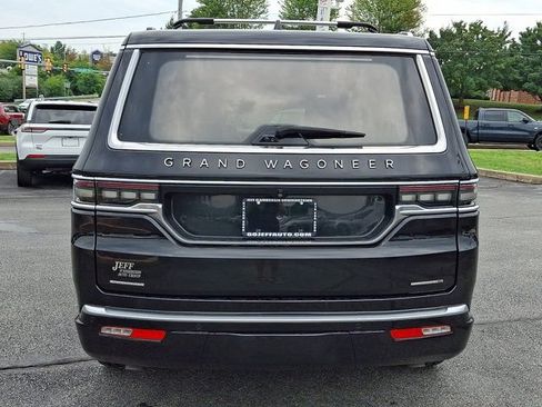Certified 2022 Jeep Grand Wagoneer Series III AWD/4WD image 7