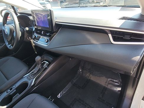 Certified 2025 Toyota Corolla LE image 24
