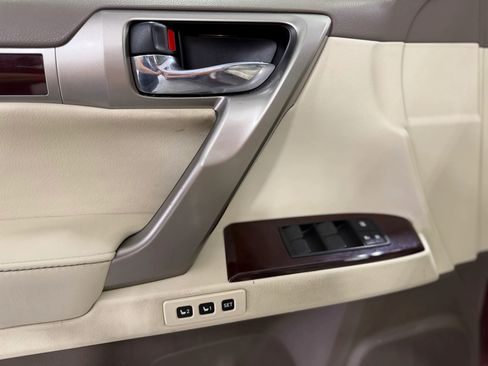 Used 2017 Lexus GX 460 Premium w/ Premium Package AWD/4WD image 12