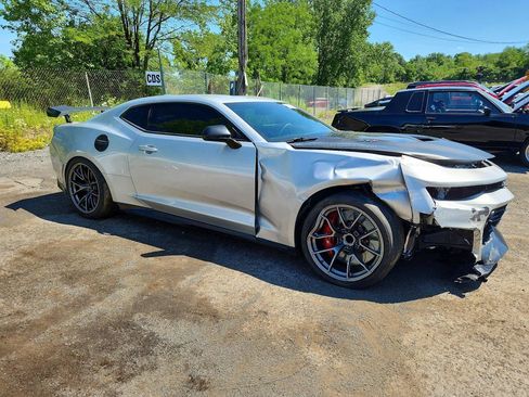 Used 2018 Chevrolet Camaro ZL1 RWD image 1