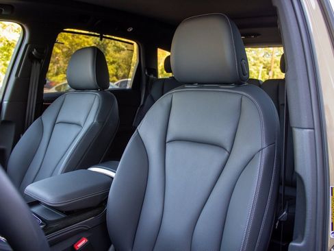 Used 2025 Audi Q7 3.0T Premium Plus image 12