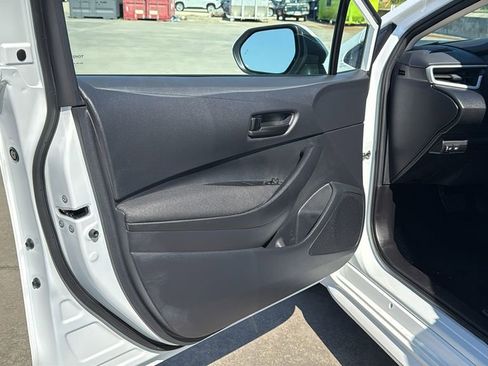 Used 2026 Toyota Corolla LE FWD image 12