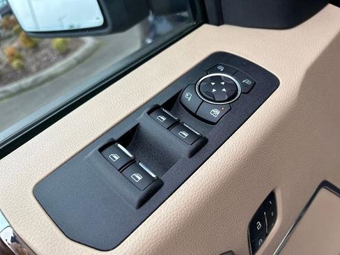 Certified 2020 Ford F150 Lariat image 18