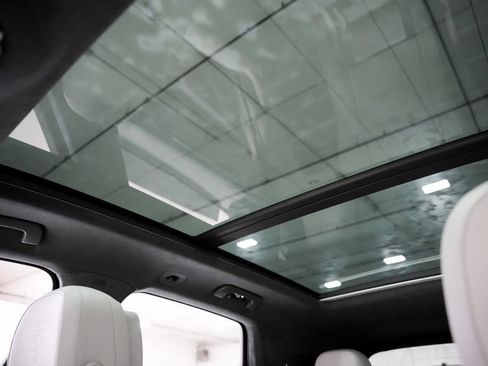 Used 2023 Porsche Cayenne GTS image 28