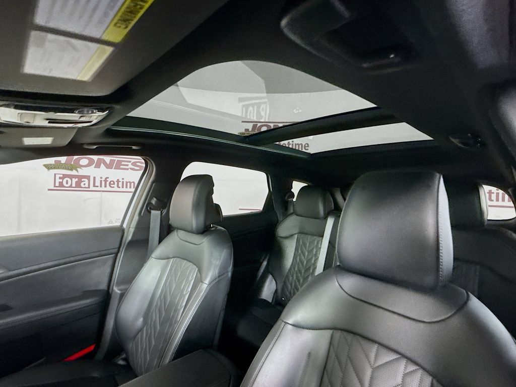 Certified 2024 Kia Sportage X-Line w/ X-Line Premium Package AWD/4WD image 12