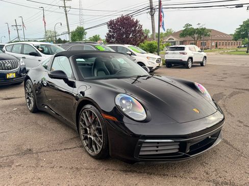 Used 2021 Porsche 911 Targa 4S w/ Premium Package AWD/4WD image 21