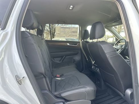 New 2026 Volkswagen Atlas SE image 19