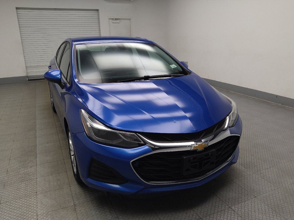 Used 2019 Chevrolet Cruze LT w/ Convenience Package FWD image 14