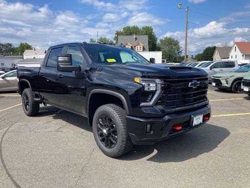 New 2026 Chevrolet Silverado 2500 LT w/ Trail Boss Package AWD/4WD image 1