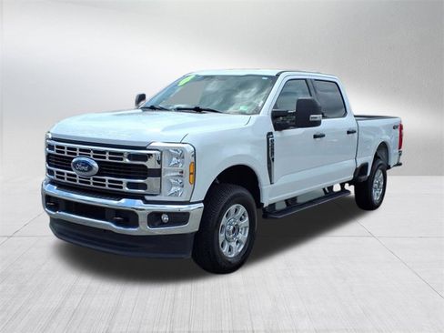 Used 2024 Ford F250 XLT image 8