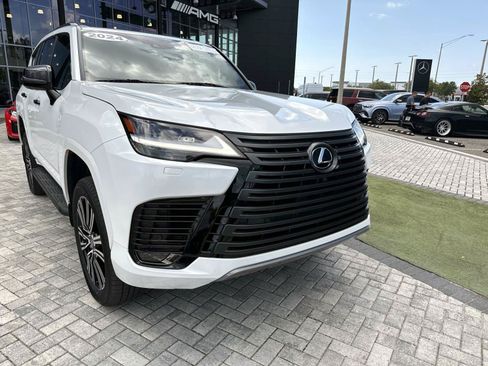 Used 2024 Lexus LX 600 4WD w/ Appearance Package image 8