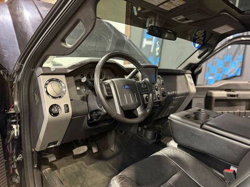 Used 2016 Ford F250 Lariat w/ Chrome Package AWD/4WD image 12