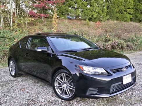 Used 2012 Scion tC Base 2dr Coupe 6A image 5