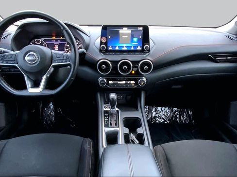 Used 2025 Nissan Sentra SR FWD image 15