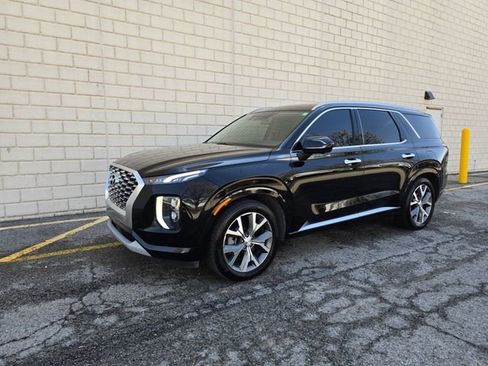 Used 2022 Hyundai Palisade Limited w/ Cargo Package image 16