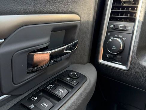 Used 2018 RAM 2500 SLT AWD/4WD image 22
