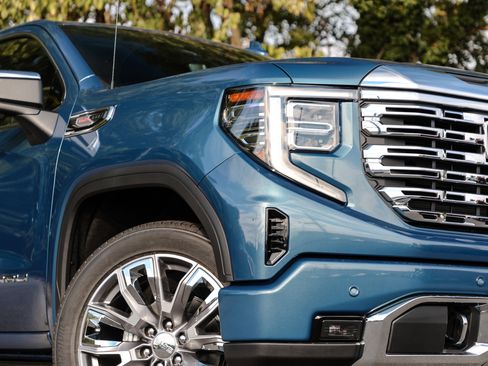 New 2026 GMC Sierra 1500 Denali w/ Denali Reserve Package image 3