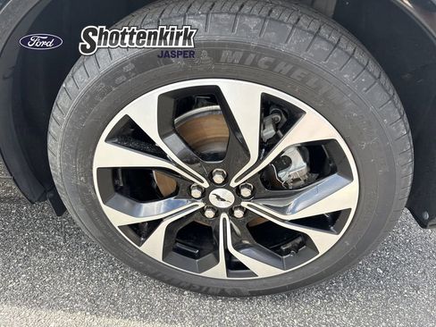 Used 2023 Ford Mustang Mach-E Premium image 19