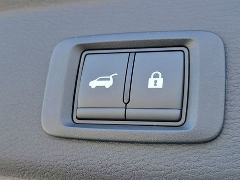 New 2026 Mitsubishi Outlander SE FWD image 12
